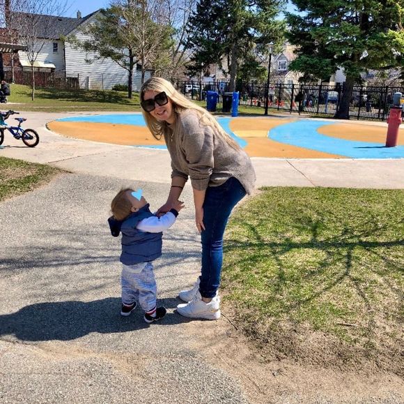 Meet your Posher, Evangelia - Picture 1 of 1